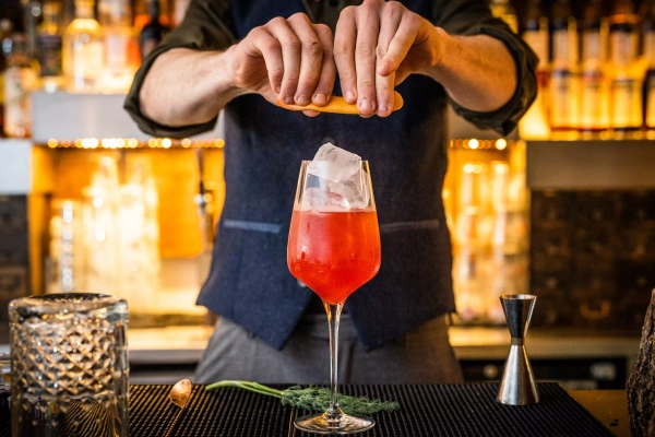 Evoke Pictures Lifestyle Square Club 43